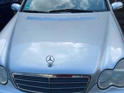 Mercedes C180