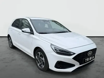 Gebraucht Hyundai i30 101 PS (74 kW) 2025 Atlas white Limousine