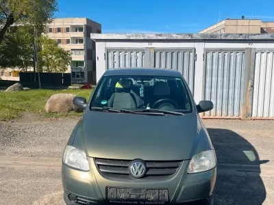 Używany VW Fox 55 KM (40 kW) 2006 Zielony Hatchback