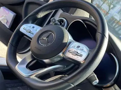 Gebraucht Mercedes GLC200 AMG line 197 PS (144 kW) 2019 SUV
