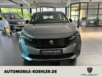 Gebraucht Peugeot 5008 Active 131 PS (96 kW) 2024 Grau artense SUV
