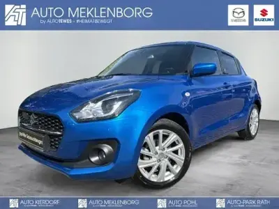 Gebraucht Suzuki Swift Comfort 83 PS (61 kW) 2023 Speedy blue metallic Kleinwagen