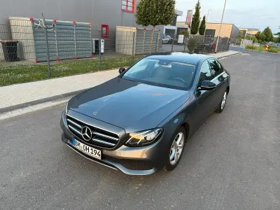 Gebraucht Mercedes E200 197 PS (144 kW) 2019 Grau Limousine