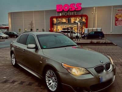 BMW 525