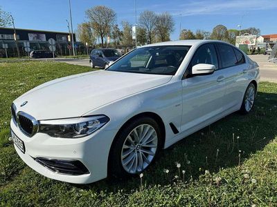 Gebraucht BMW 520 Sport Line 190 PS (139 kW) 2017 Weiß Limousine