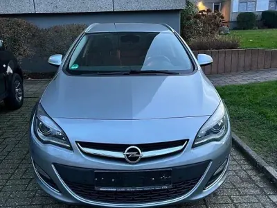 Gebraucht Opel Astra Energy 116 PS (85 kW) 2015 Grau Kombi