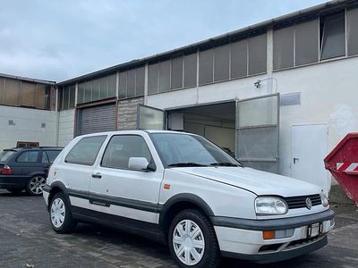 Weiß Gebraucht 1995 VW Golf III Kleinwagen | 1.200 €