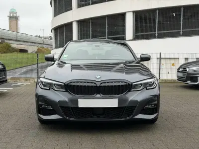 Gebraucht BMW 330 M Sport 265 PS (194 kW) 2020 Grau Limousine