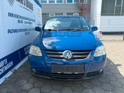 Gebraucht VW Fox 54 PS (39 kW) 2010 Blau Kleinwagen