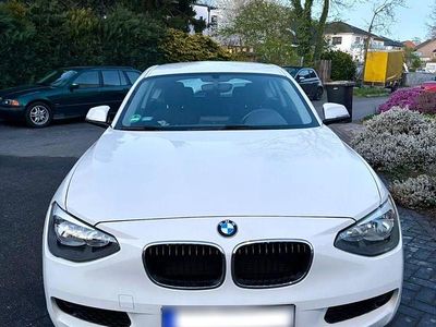 Gebraucht BMW 114 Comfort Edition 102 PS (75 kW) 2012 Weiß Kleinwagen