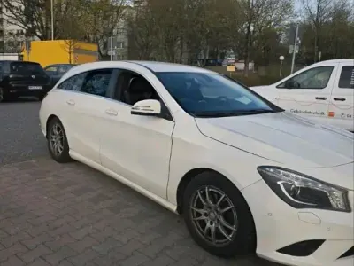 Gebraucht Mercedes CLA180 122 PS (89 kW) 2016 Weiß Limousine