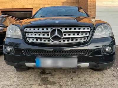 Gebraucht Mercedes ML320 224 PS (164 kW) 2007 Schwarz SUV