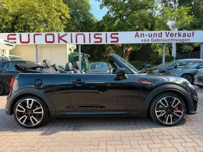 Gebraucht Mini John Cooper Works Cabriolet 231 PS (169 kW) 2023 Midnight black ii Cabrio