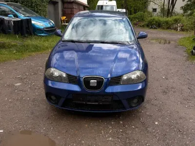 Używany Seat Ibiza Fresh 75 KM (55 kW) 2003 Niebieski Hatchback