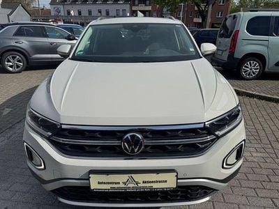 Begagnad VW T-Roc Style 116 HK (85 kW) 2023 Grå SUV