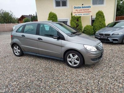 Mercedes B200