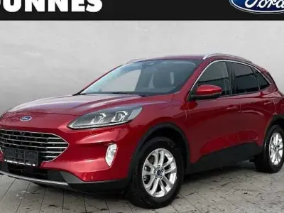 Używany Ford Kuga Titanium 243 KM (178 kW) 2022 Czerwony SUV