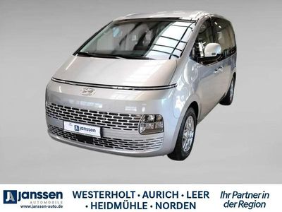 Gebraucht Hyundai Staria Trend 177 PS (130 kW) 2024 Silber Van / Kleinbus