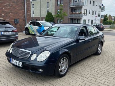 Mercedes E240