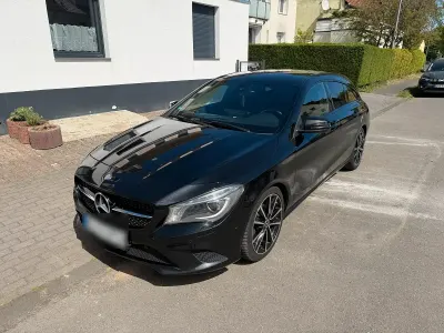 Gebraucht Mercedes CLA220 177 PS (130 kW) 2015 Schwarz Coupé