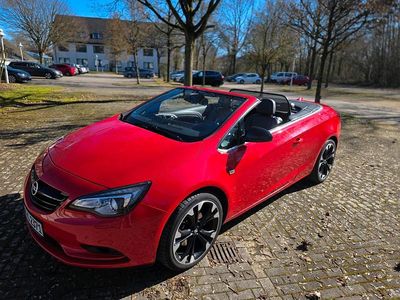 Gebraucht Opel Cascada 170 PS (125 kW) 2017 Rot Cabrio