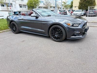 Usata Ford Mustang GT Convertible 421 CV (309 kW) 2017 Grigio Cabrio