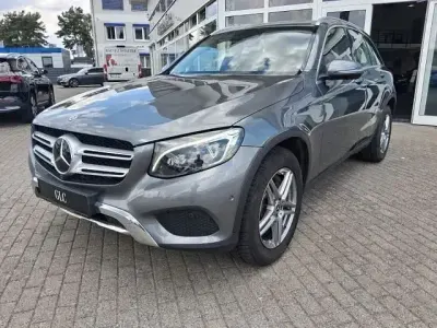 Gebraucht Mercedes GLC250 204 PS (150 kW) 2018 Grau SUV