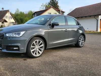 Usata Audi A1 Design 125 CV (91 kW) 2015 Grigio Utilitaria