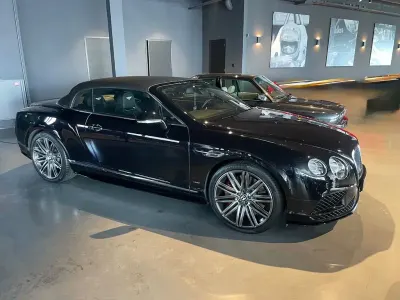 Gebraucht Bentley Continental GT Convertible 528 PS (388 kW) 2017 Schwarz Cabrio