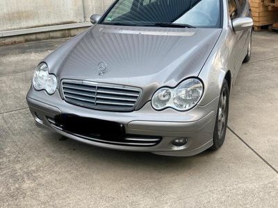 Mercedes C180