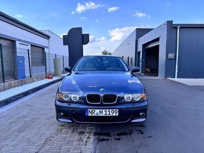 BMW 528