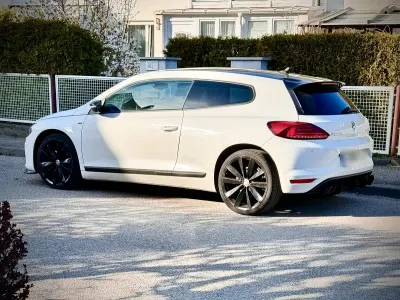 Gebraucht VW Scirocco CLUB 180 PS (132 kW) 2016 Weiß Coupé