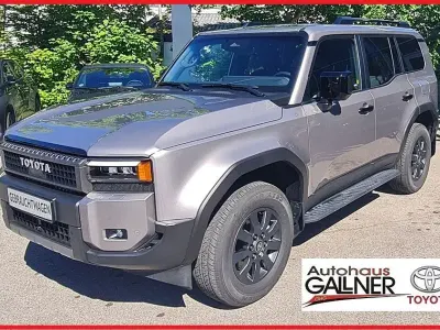 Gebraucht Toyota Land Cruiser Executive 205 PS (150 kW) 2024 Avantgarde bronze me SUV