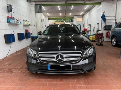 Mercedes E200