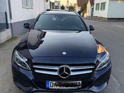 Gebraucht Mercedes C250 Avantgarde 211 PS (155 kW) 2016 Blau Kombi