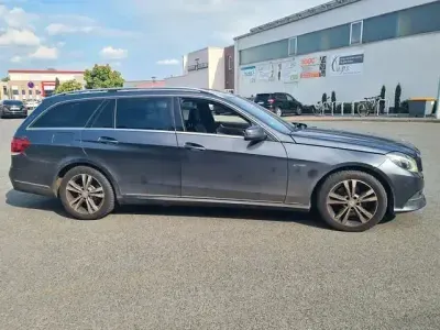 Gebraucht Mercedes E250 204 PS (150 kW) 2013 Grau Limousine