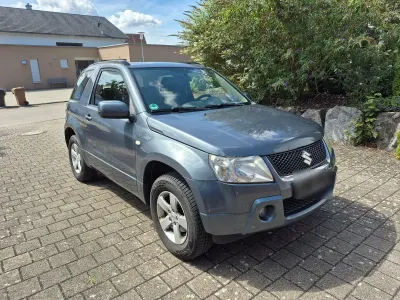 Gebraucht Suzuki Grand Vitara 129 PS (94 kW) 2007 Grau SUV