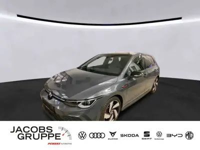 Usata VW Golf VIII GTI 245 CV (180 kW) 2024 Grigio Berlina