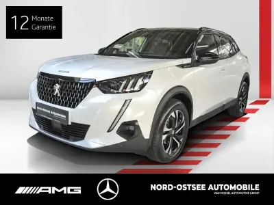 Używany Peugeot 2008 GT 131 KM (96 kW) 2021 Biały SUV