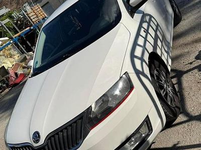 Gebraucht Skoda Rapid 2014 Weiß Kleinwagen