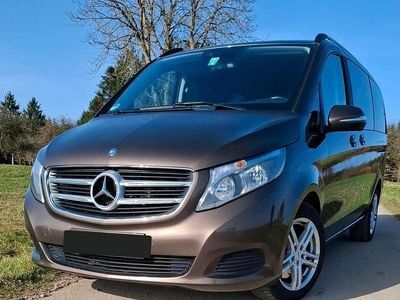 Gebraucht Mercedes V250 Avantgarde 190 PS (139 kW) 2015 Braun Van / Kleinbus