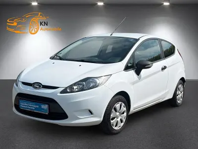 Gebraucht Ford Fiesta 60 PS (44 kW) 2012 Weiß Kleinwagen