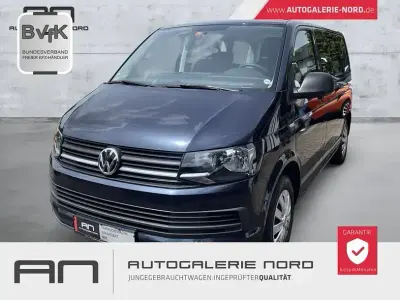 Gebraucht VW Multivan Trendline 150 PS (110 kW) 2018 Starlight blue metallic Van / Kleinbus