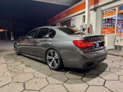 BMW 740