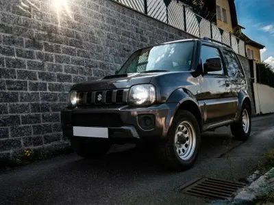 Usata Suzuki Jimny Club 84 CV (61 kW) 2017 Grigio SUV