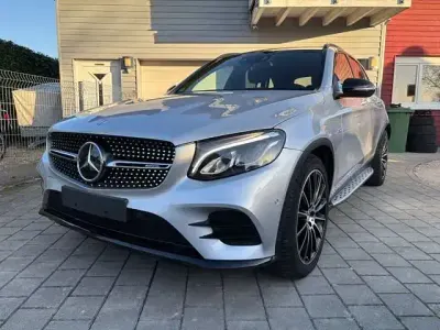 Używany Mercedes GLC43 AMG AMG 367 KM (269 kW) 2016 Srebrny Sedan/Limuzyna