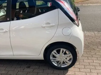 Brugt Toyota Aygo X-play 69 HK (50 kW) 2018 Hvid Hatchback