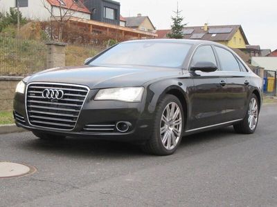 Braun Gebraucht 2011 Audi A8L Sport Limousine | 22.500 €