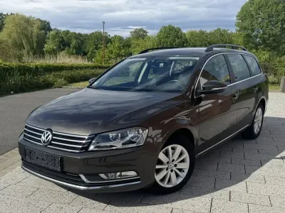 Gebraucht VW Passat Comfortline 140 PS (102 kW) 2013 Braun Kombi