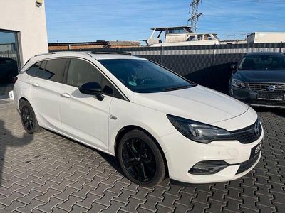 Weiß Gebraucht 2021 Opel Astra Elegance Kombi | 7.700 €